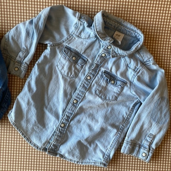 Set of 2 denim like shirts. Size 9-12 / 12-18 months - Picture 3 of 13